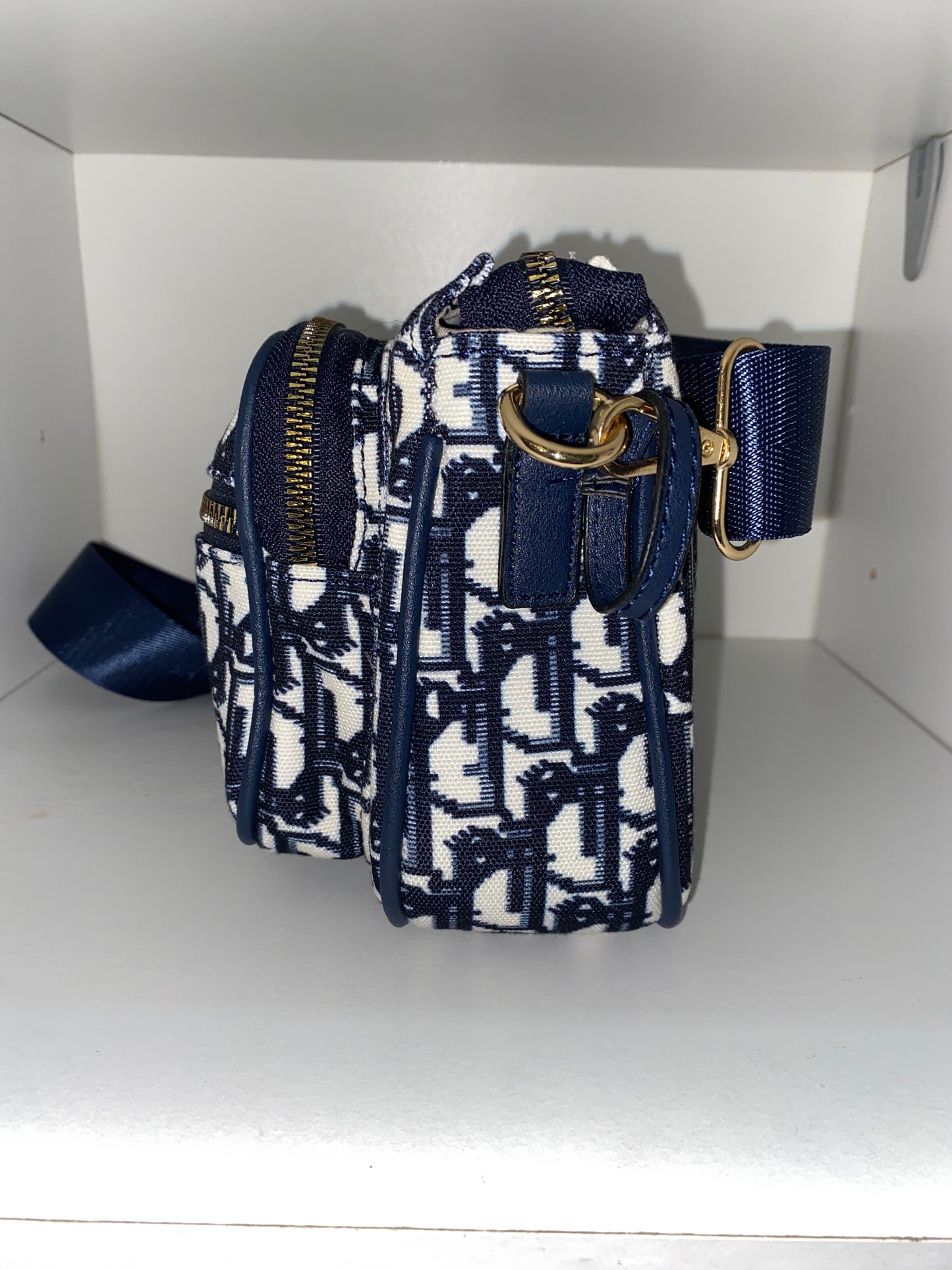 Patterned Blue Hand Bag