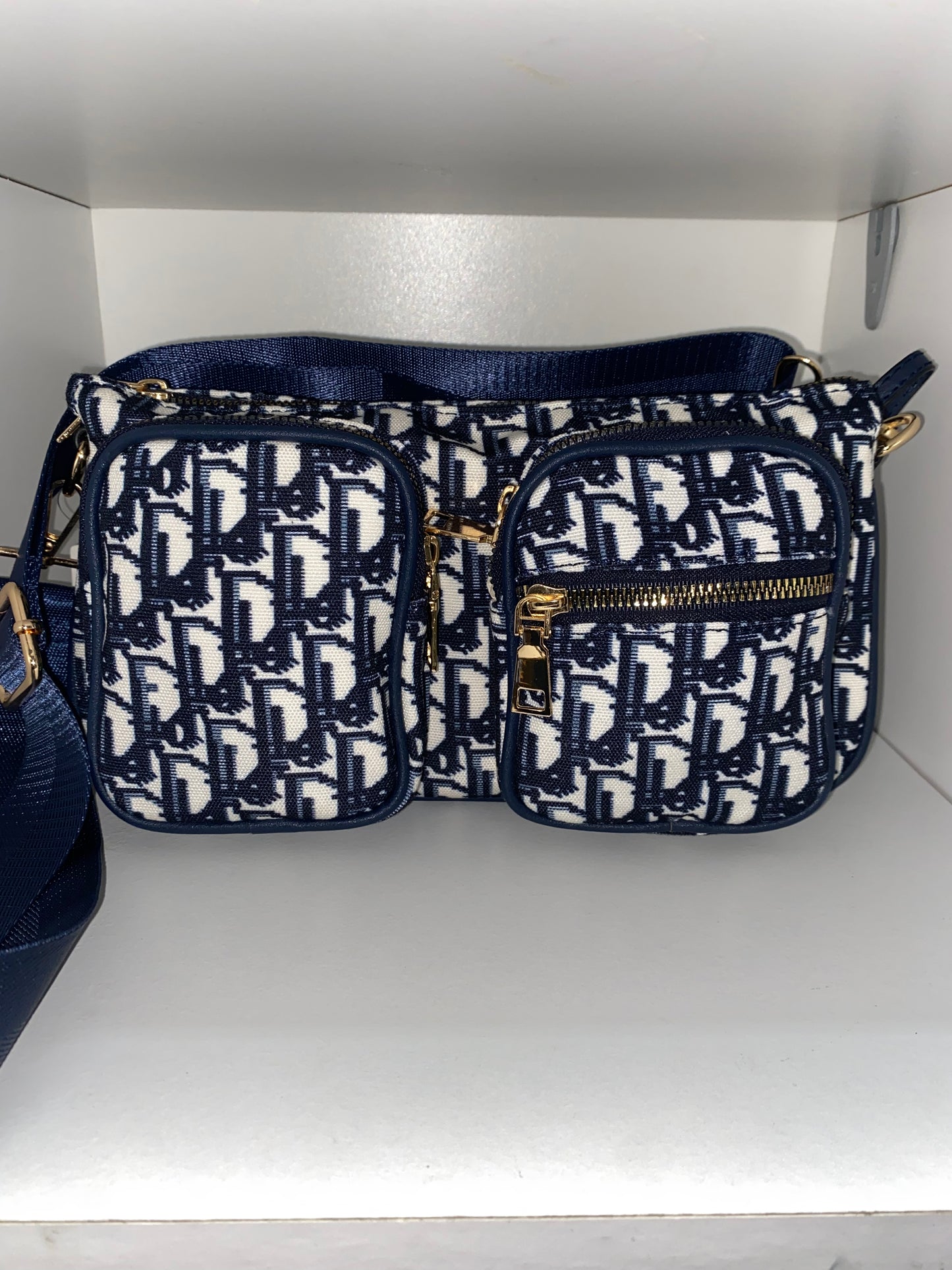 Patterned Blue Hand Bag